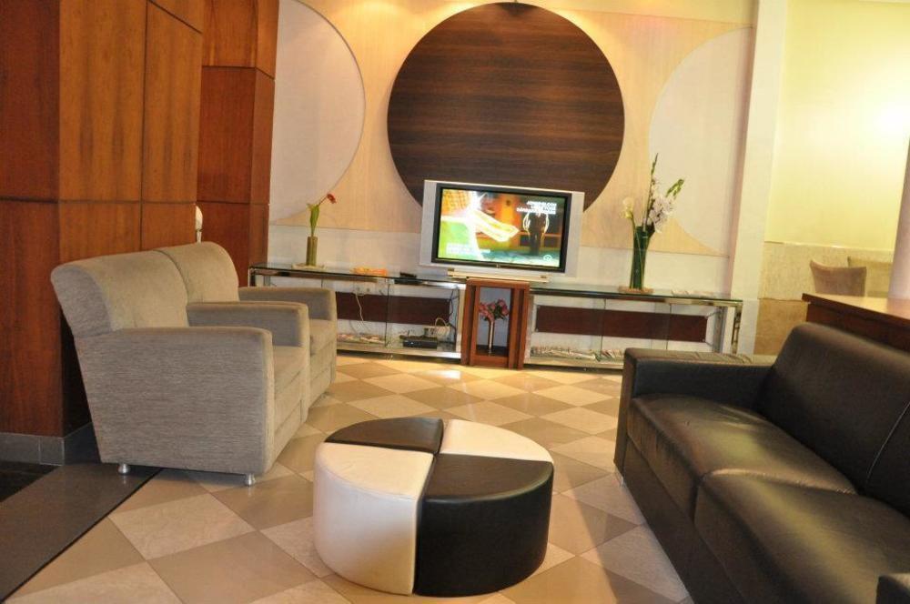 Feira Plaza Hotel Фейра-ди-Сантана Экстерьер фото